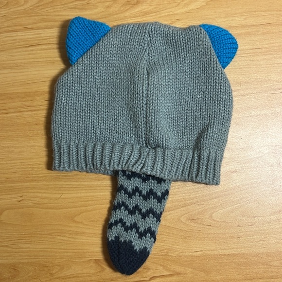 Childs Hat - Picture 2 of 3